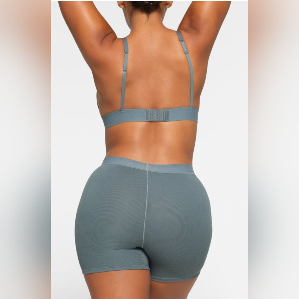 SKIMS Kyanite Cotton Ribbed Boxer- Intimate - Picture 4 of 11